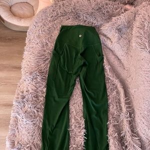 Green lululemon leggings!!